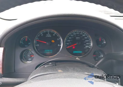 2008 Chevrolet Suburban 1500 Lt z USA, uszkodzony, nr VIN 3GNFK16318G204817